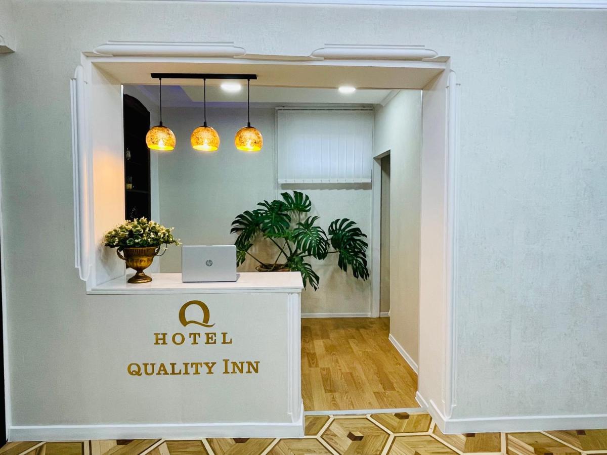 Quality Inn Tbilisi Exteriör bild