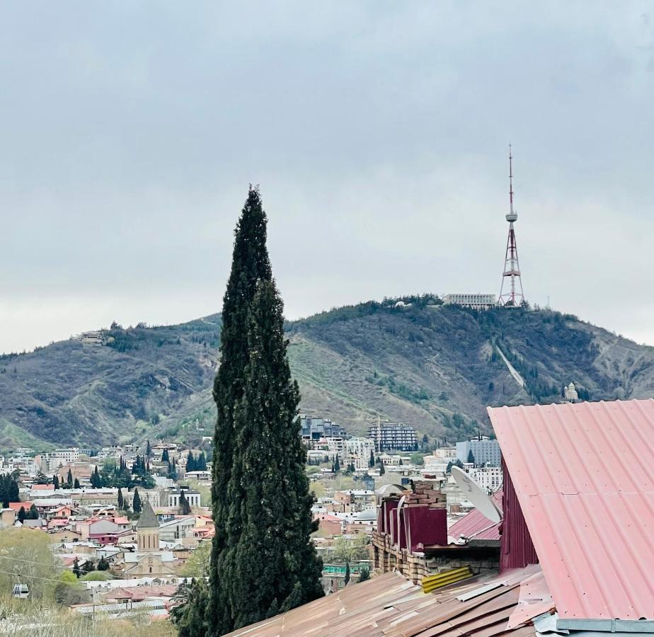 Quality Inn Tbilisi Exteriör bild