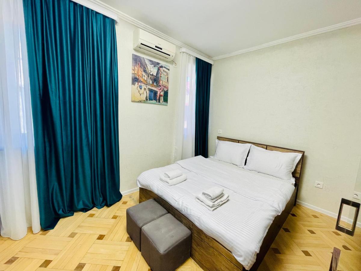 Quality Inn Tbilisi Exteriör bild