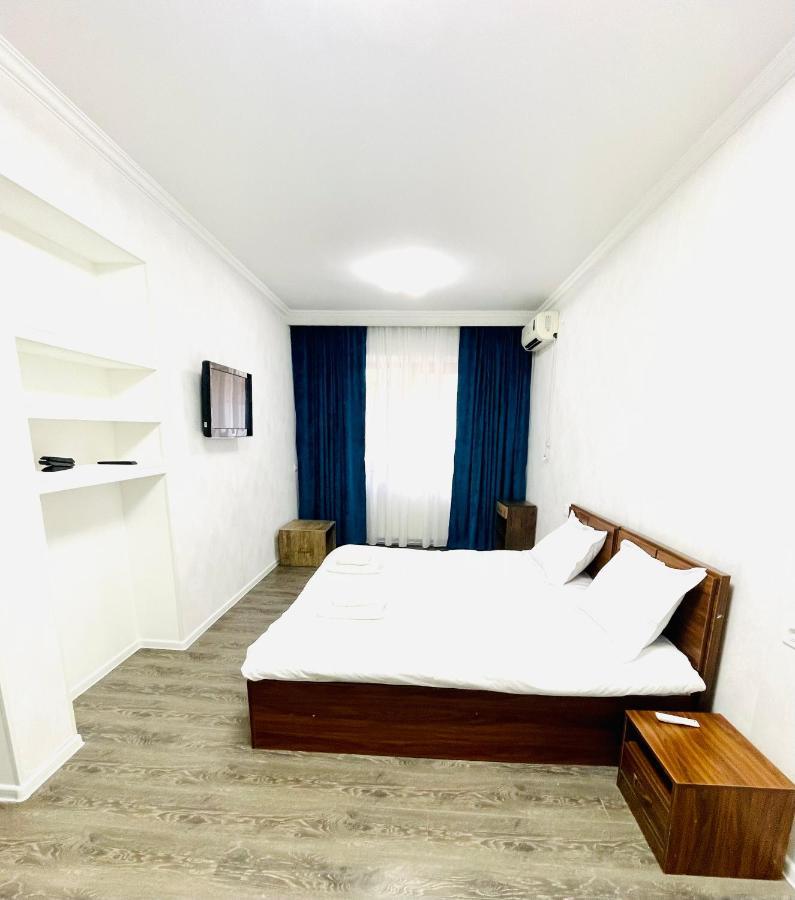 Quality Inn Tbilisi Exteriör bild