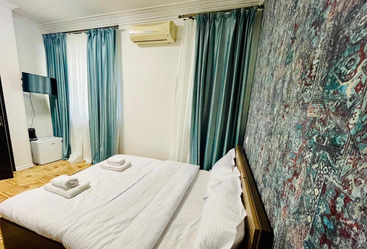 Quality Inn Tbilisi Exteriör bild