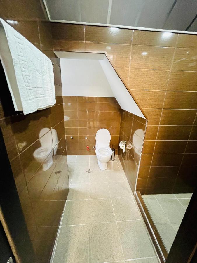 Quality Inn Tbilisi Exteriör bild