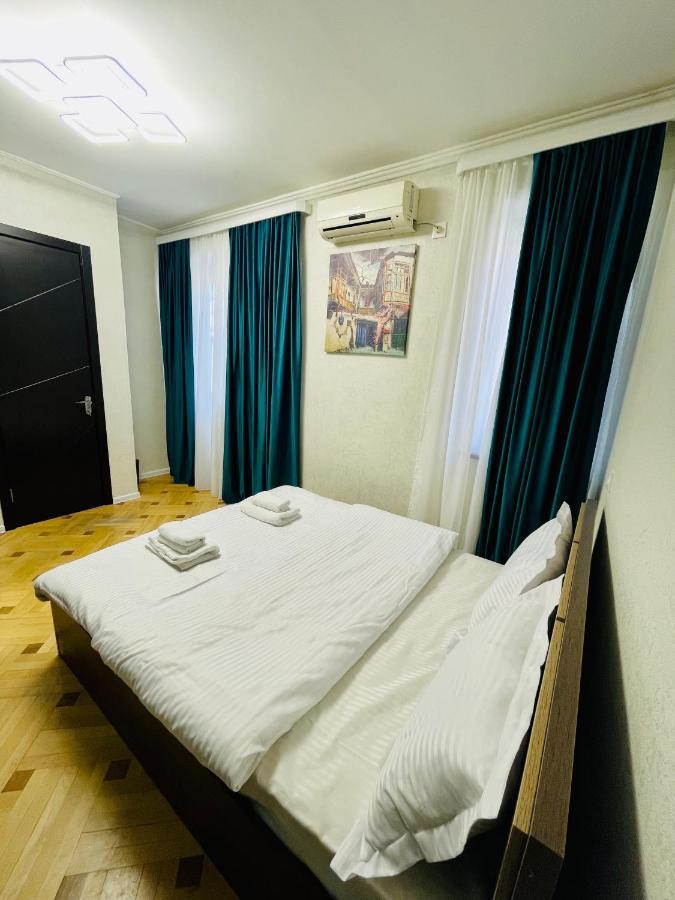 Quality Inn Tbilisi Exteriör bild