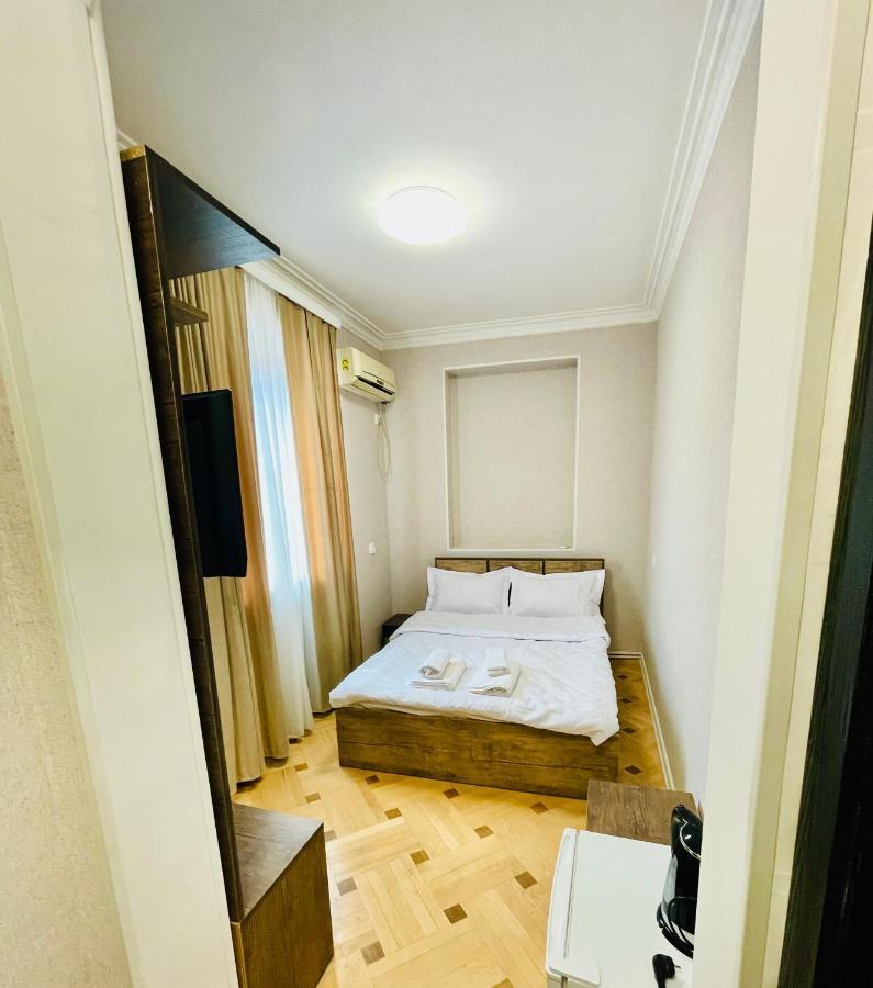 Quality Inn Tbilisi Exteriör bild