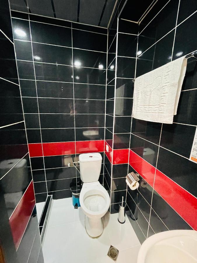 Quality Inn Tbilisi Exteriör bild