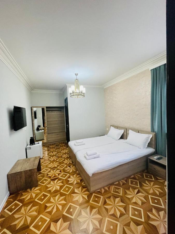 Quality Inn Tbilisi Exteriör bild